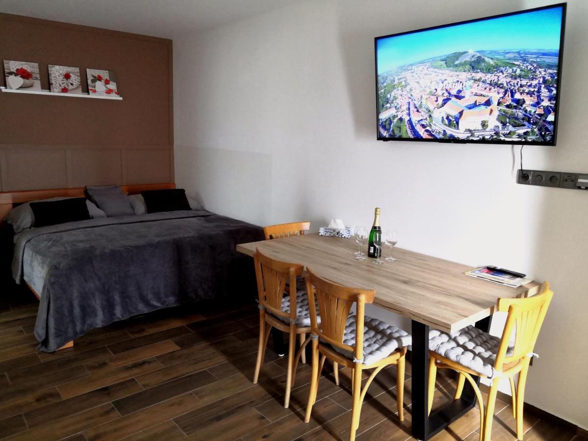 Apartmány RŮŽIČKA Mikulov Esterno foto