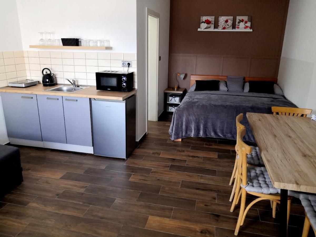 Apartmány RŮŽIČKA Mikulov Esterno foto